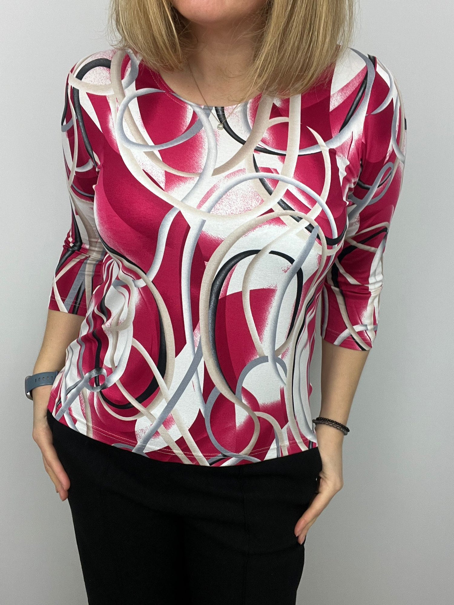 Ilona 3/4 Sleeve cotton feel top.