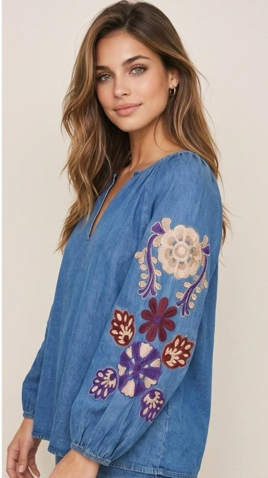 Iris Denim shirt with appliqué sleeve detail