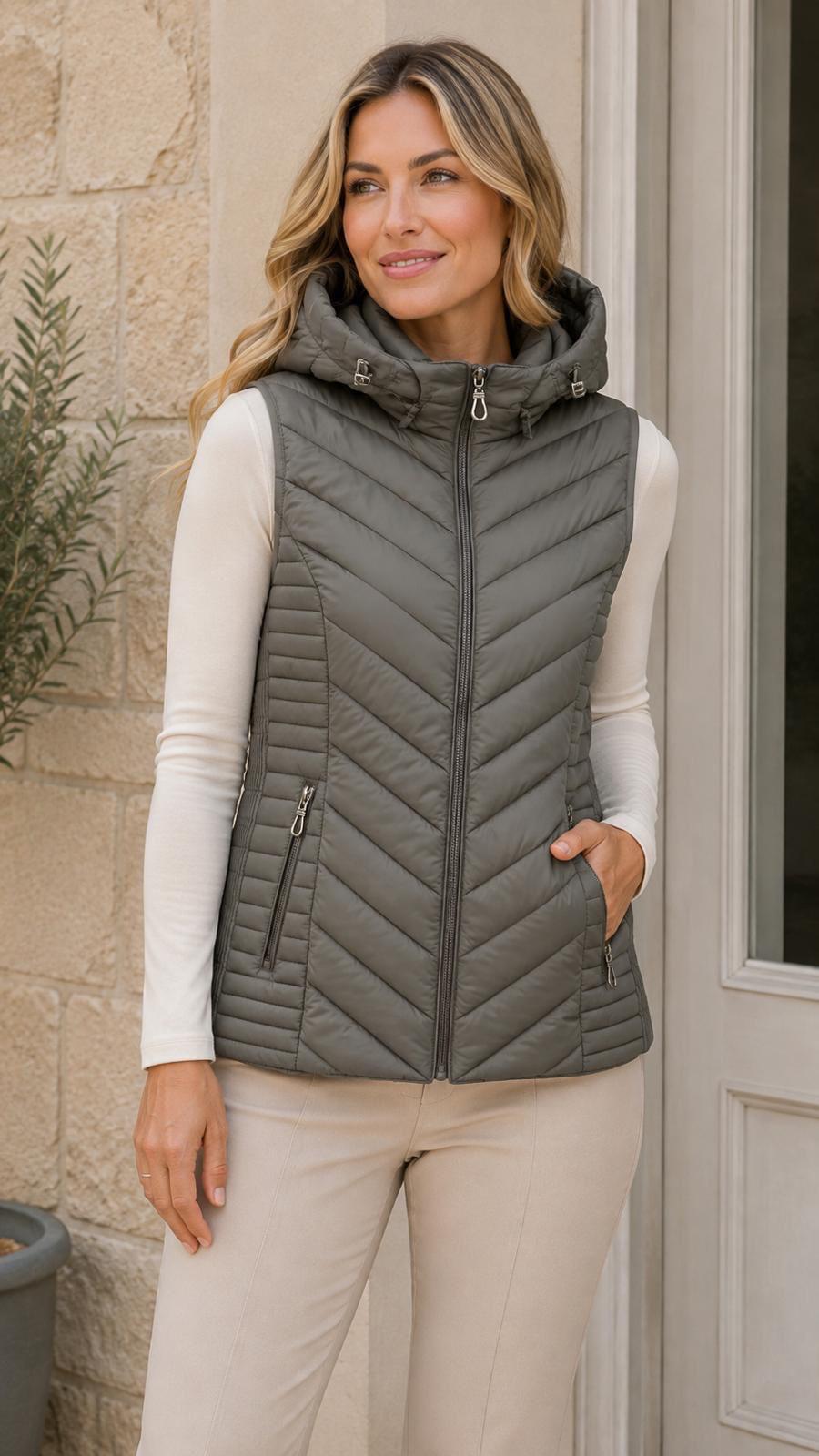 Quilted Gilet with Detachable hood in Silver Grey