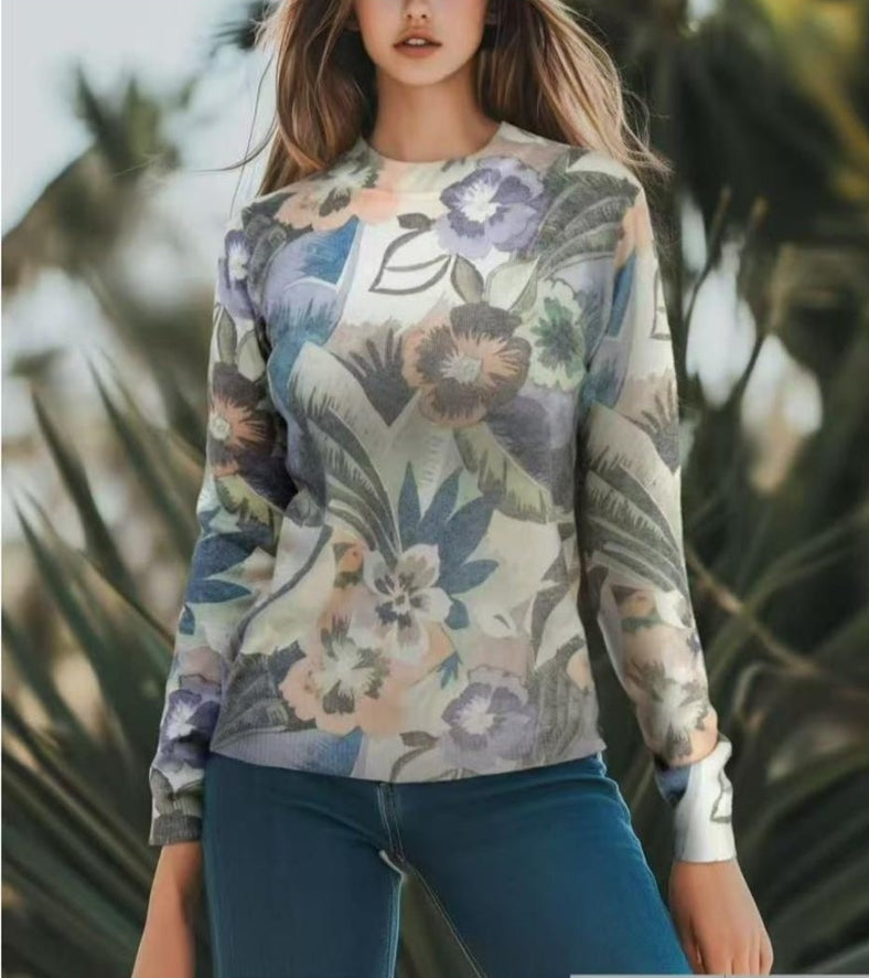 Wildflower Print Fine Knit with crew neck and long sleeve