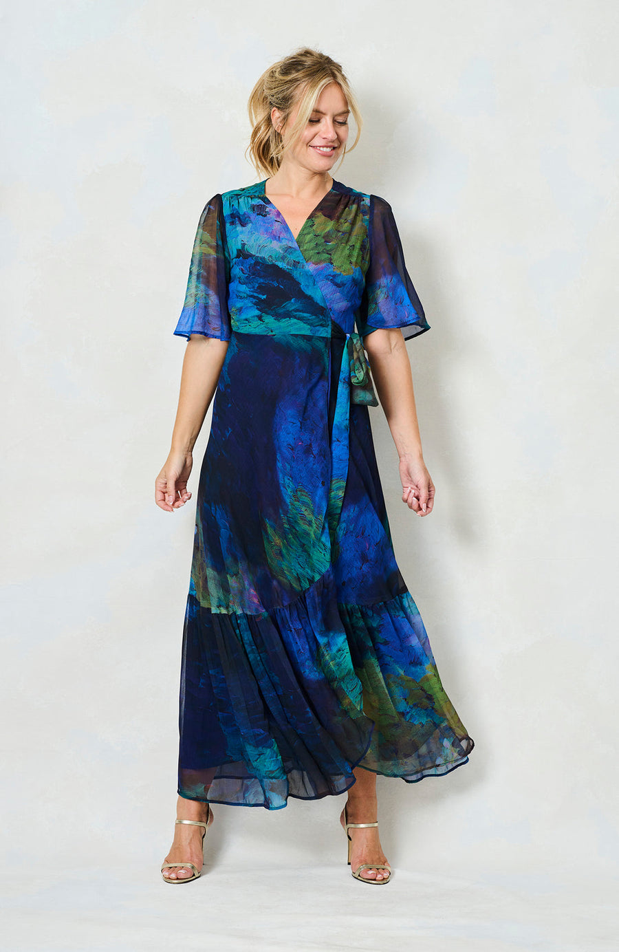 Hope &amp; Ivy Jaqueline Flutter Sleeve Maxi Wrap Dress with Tie Waist