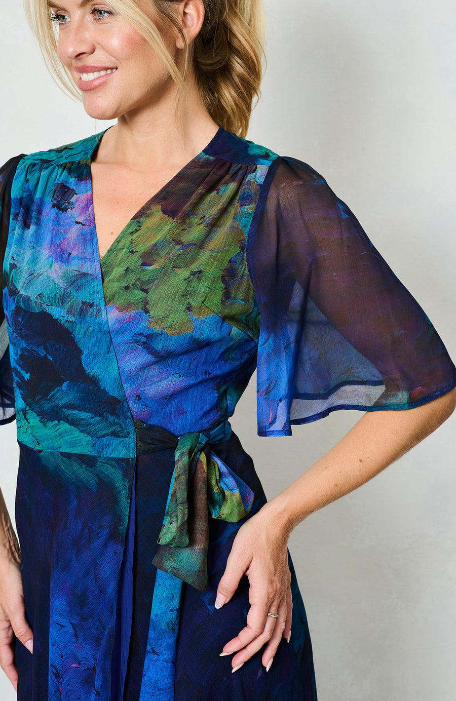 Hope &amp; Ivy Jaqueline Flutter Sleeve Maxi Wrap Dress with Tie Waist