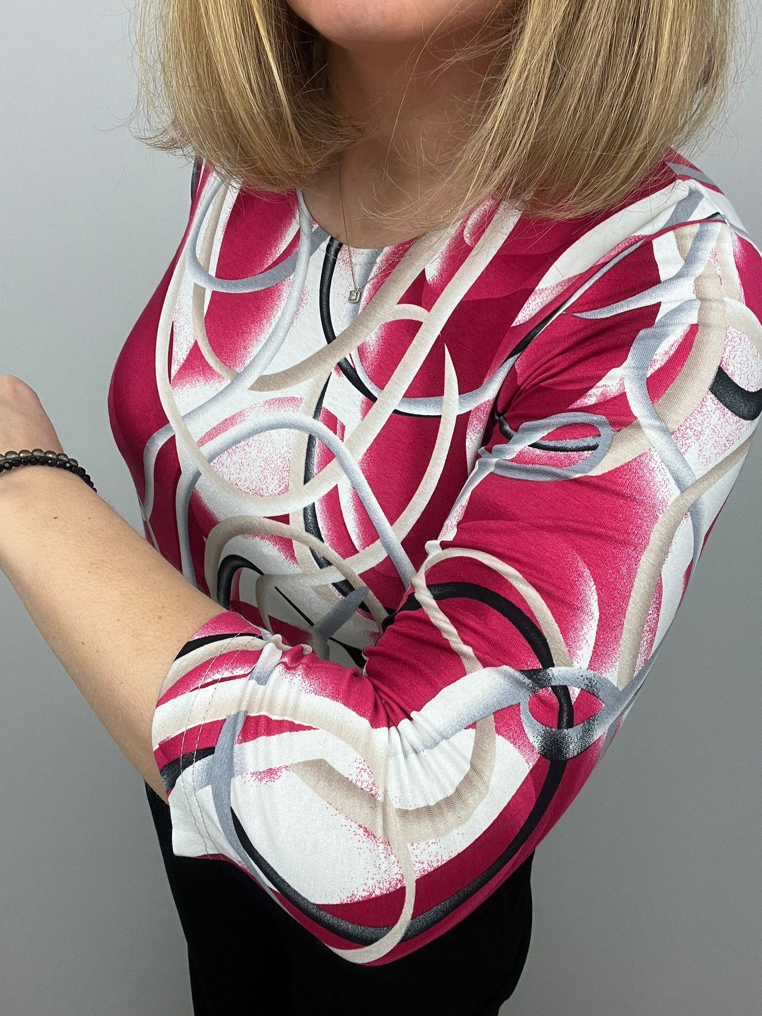 Ilona 3/4 Sleeve cotton feel top.