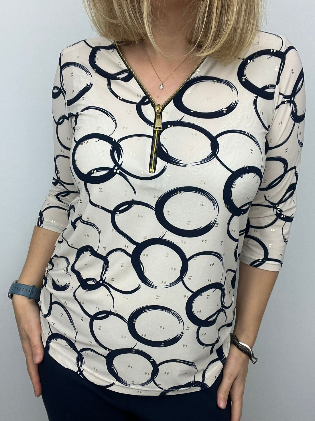 Ilona Navy and Ecru 3/4 sleeve Zip top Zip25 31