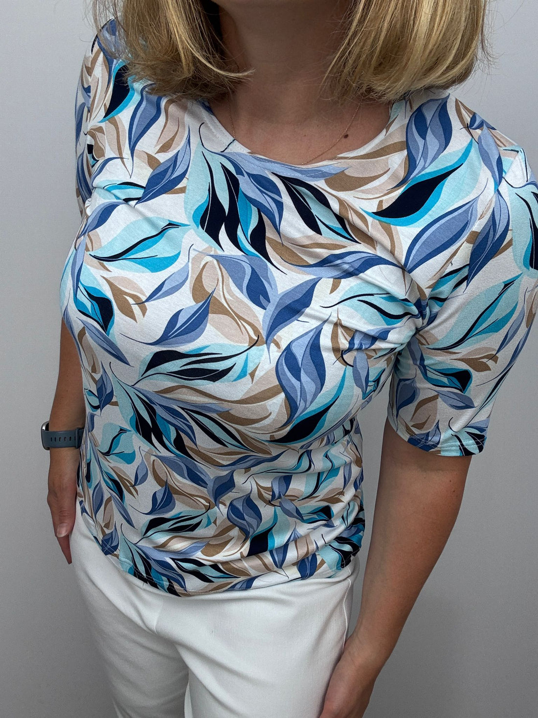 Round Neck Short Sleeve T Shirt 4