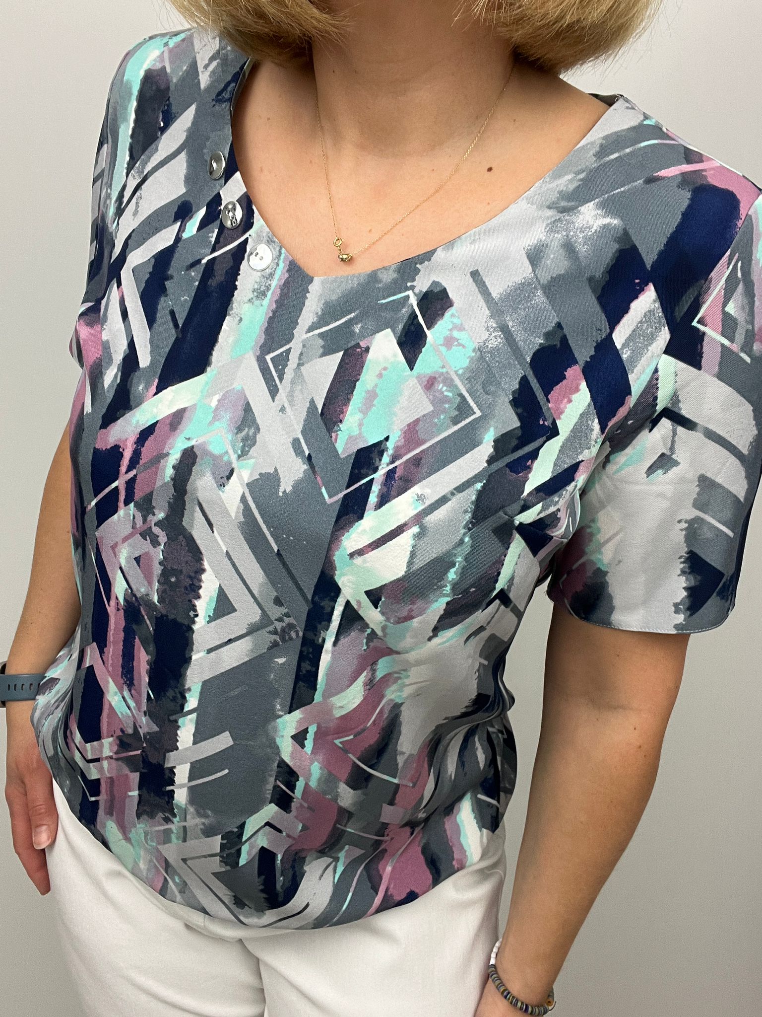 Ilona  V neck top with 3 Button detail