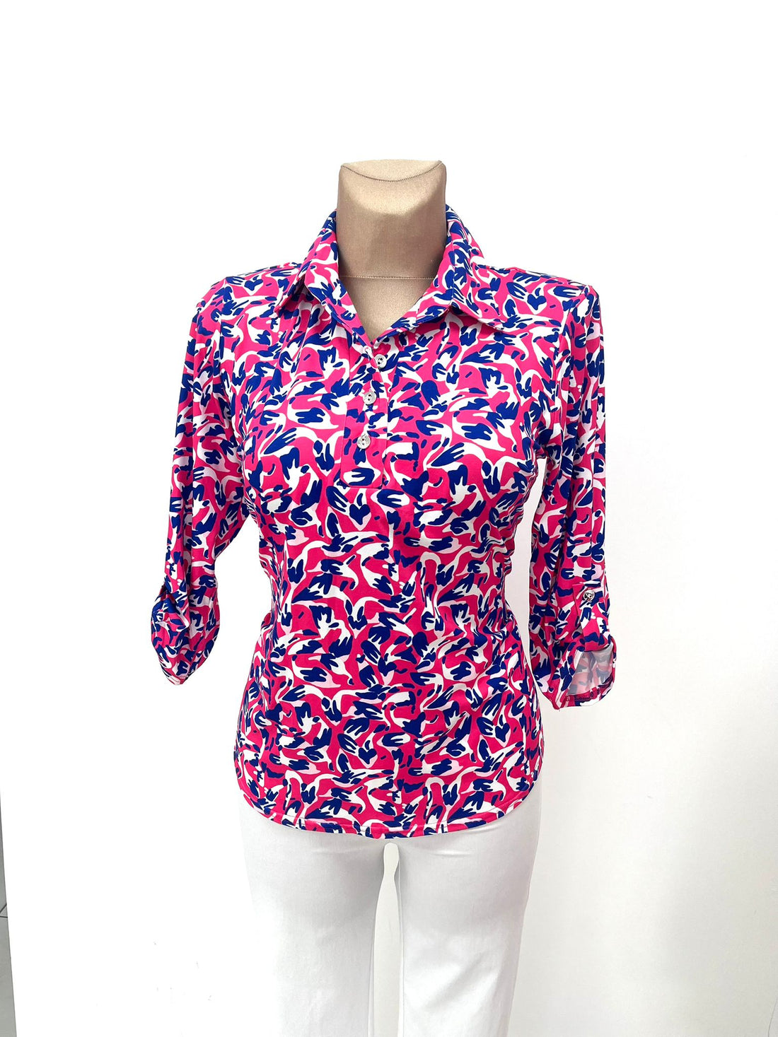 Yew Top with collar and 1/4 button placket ew25 40