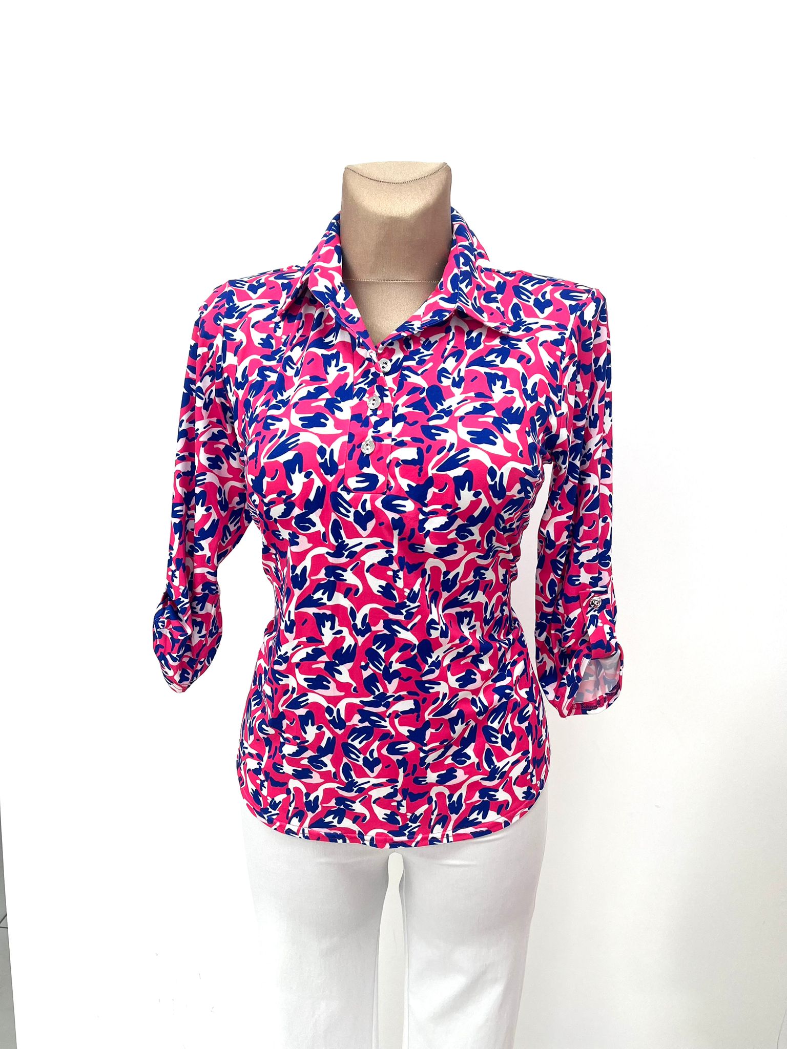 Yew Top with collar and 1/4 button placket ew25 40