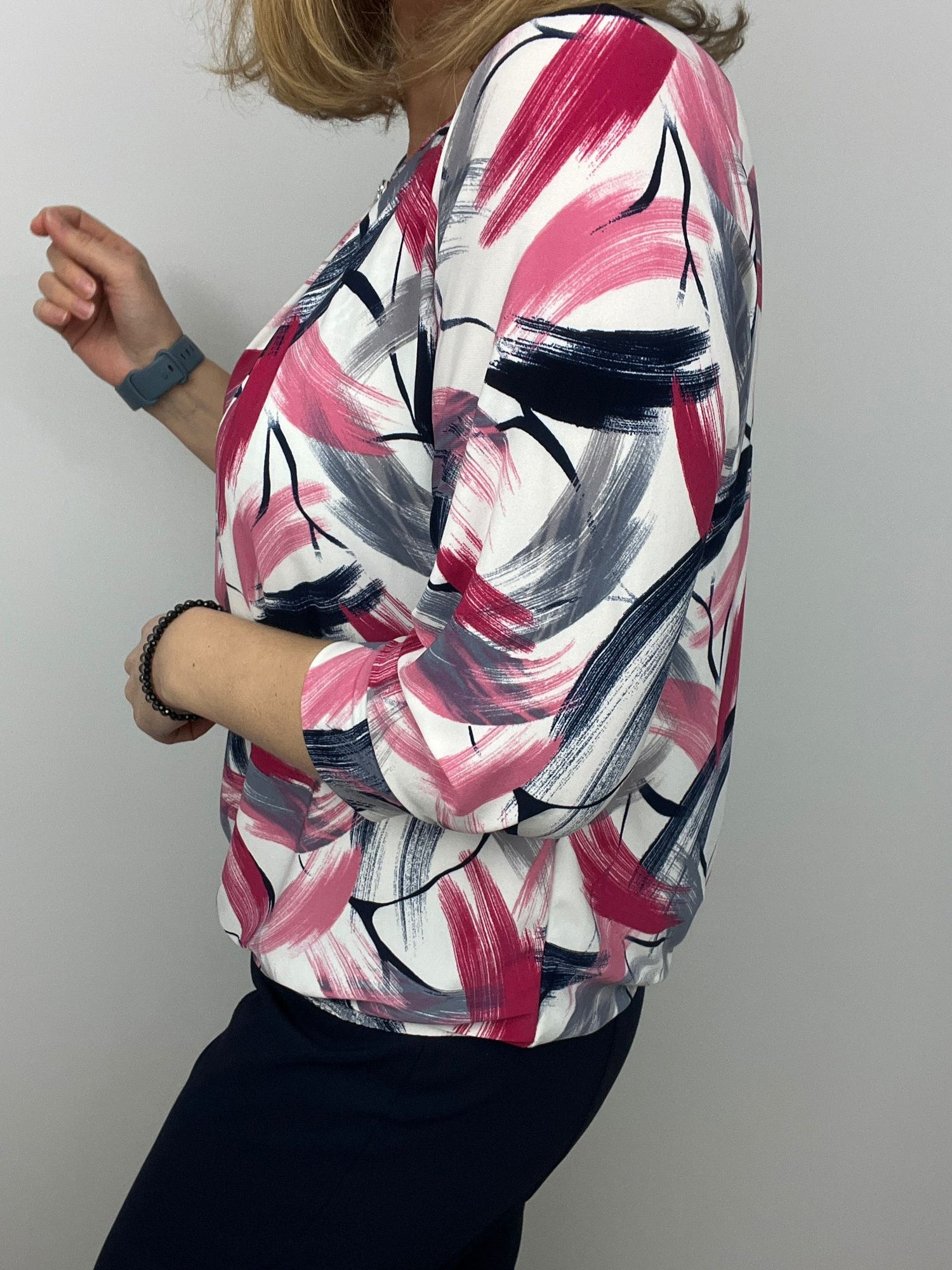 Ilona Round Neck Top with Elasticated waistband in Red and navy