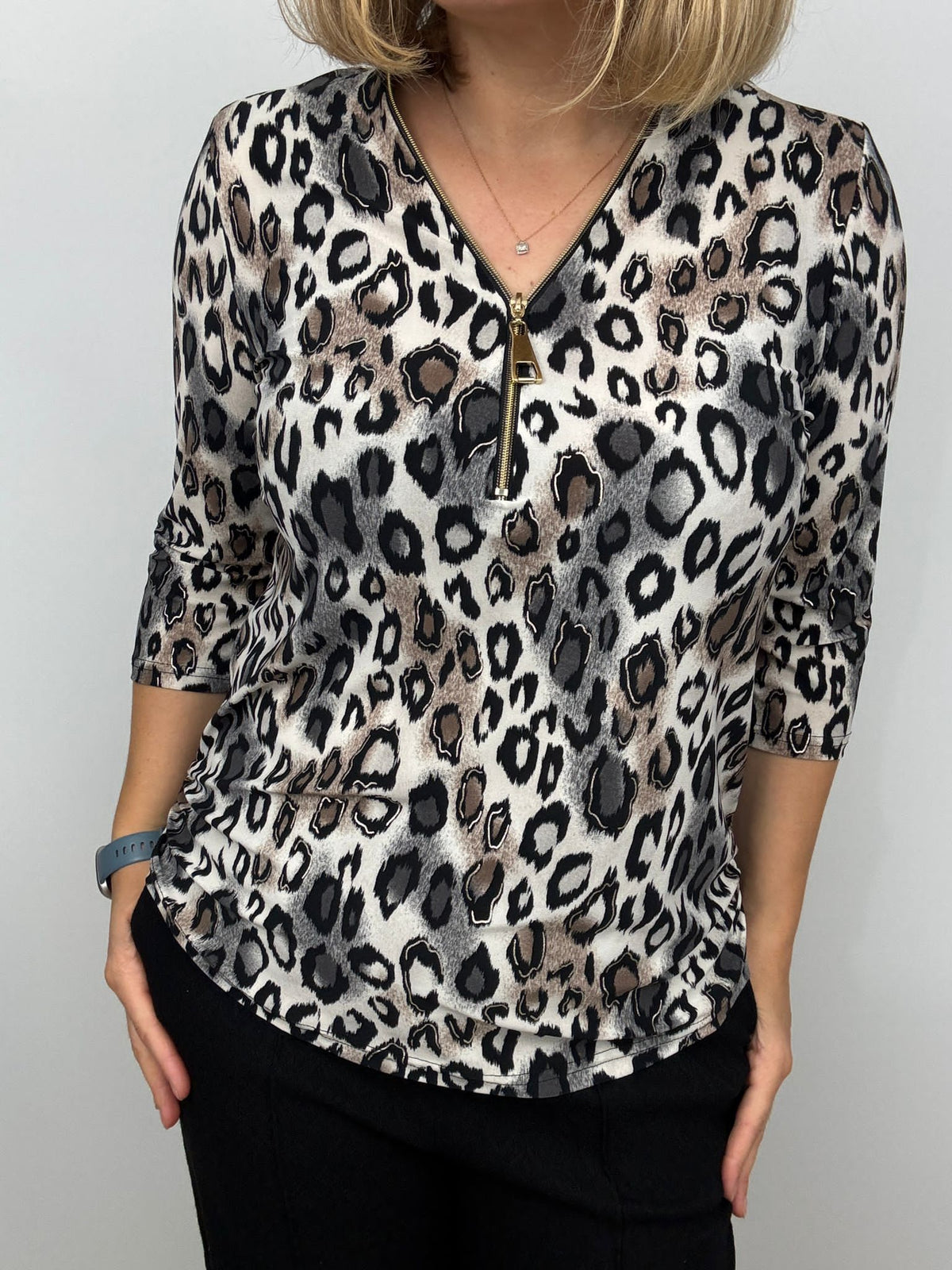 Ilona 3/4 sleeve Zip Top in black and beige Animal print Zipaw 6