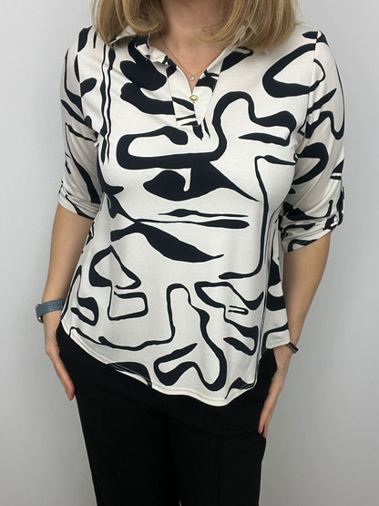 Ilona V neck top with collar in black or Pink Alfa With Collar