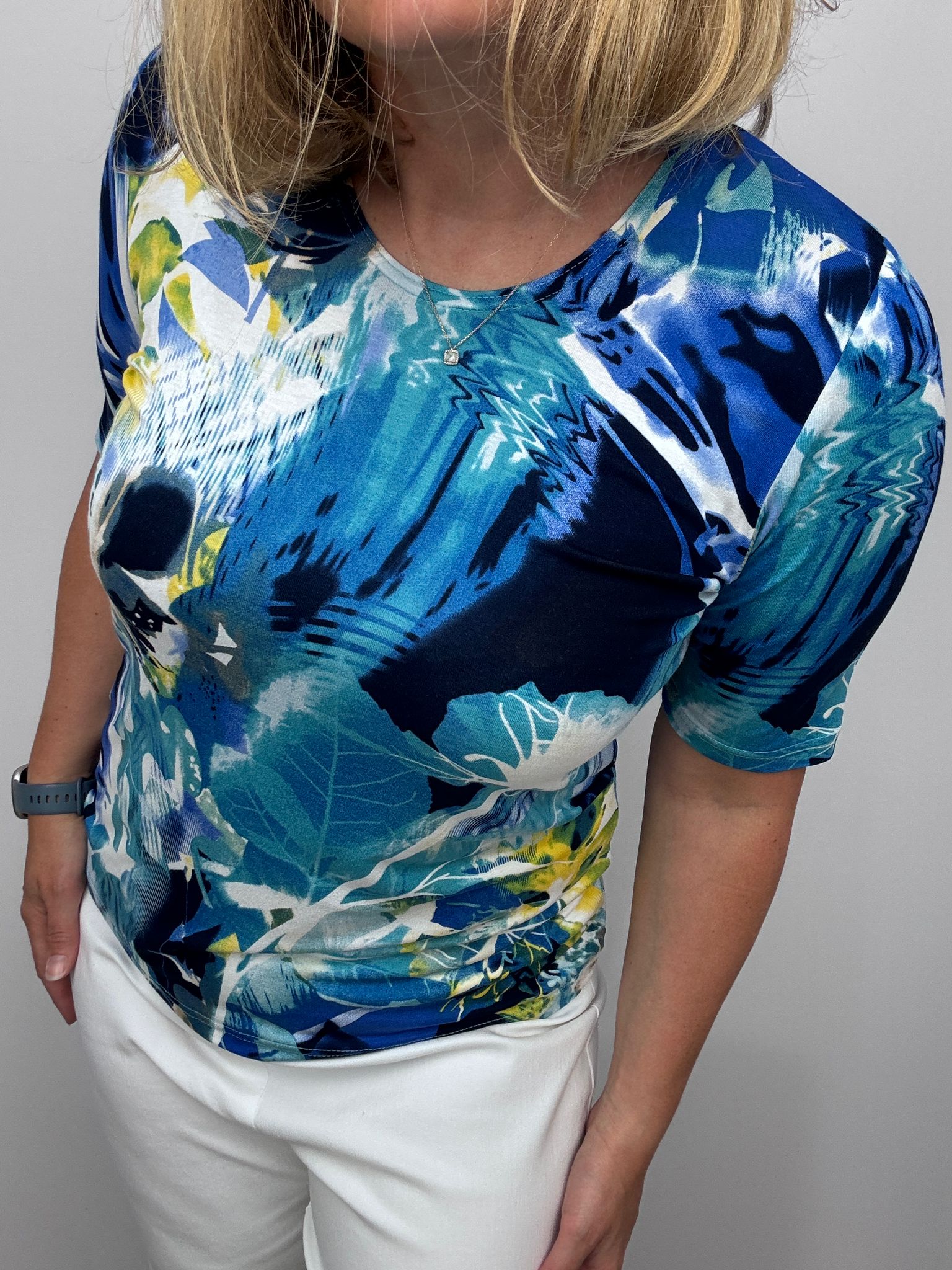 Round Neck Short Sleeve T Shirt  1
