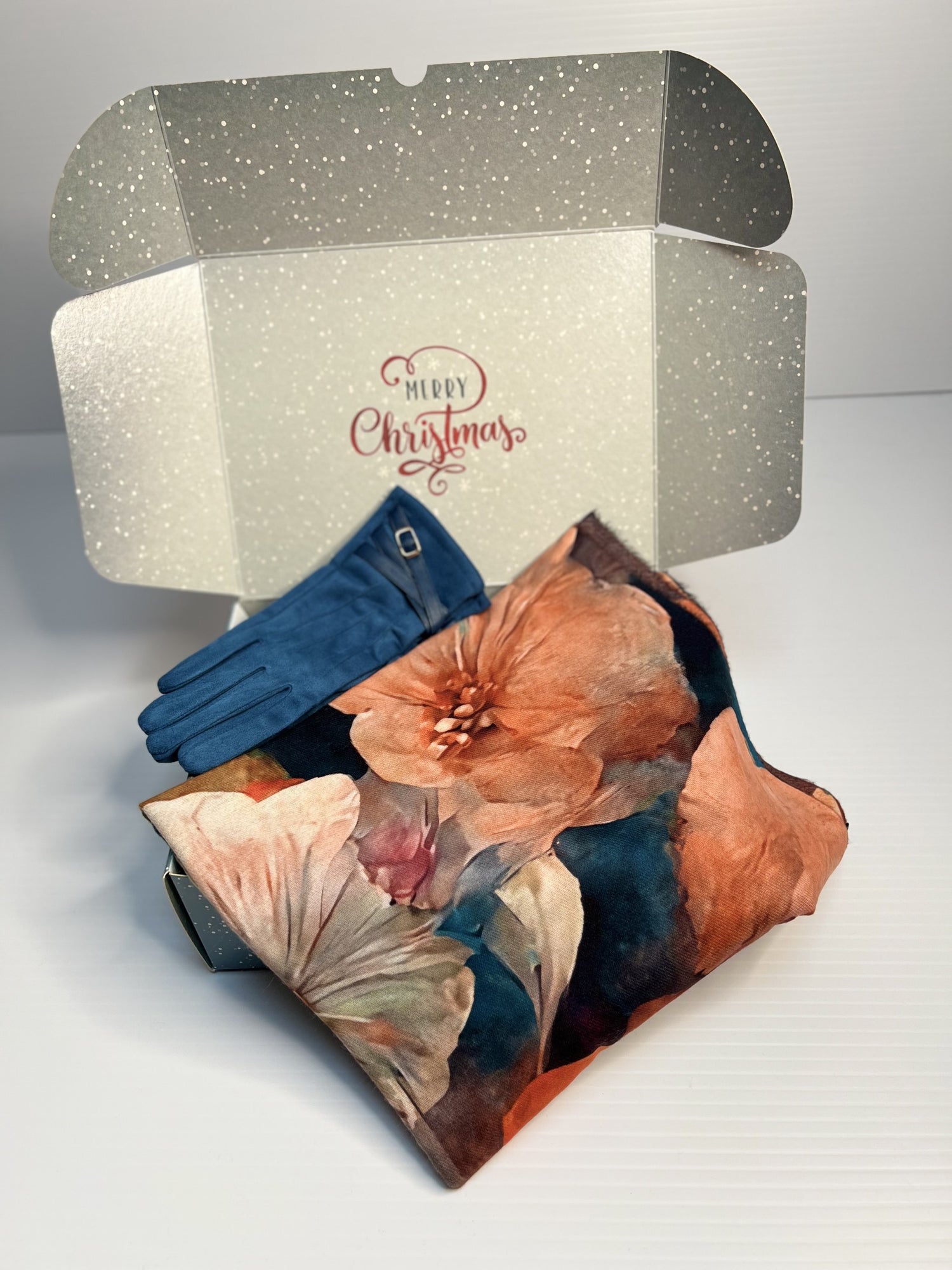 Winter Warm Gift set - Teal Gloves and Coordinating scarf