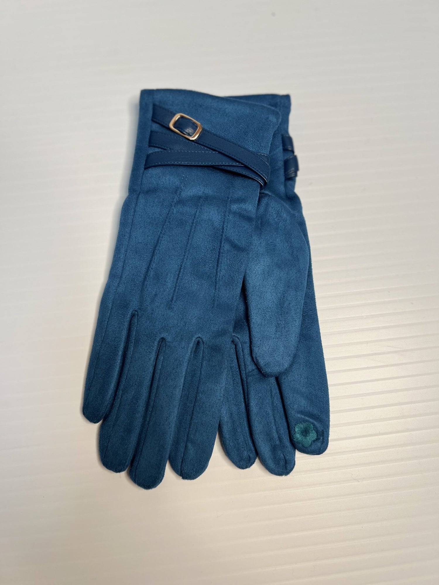 Winter Warm Gift set - Teal Gloves and Coordinating scarf