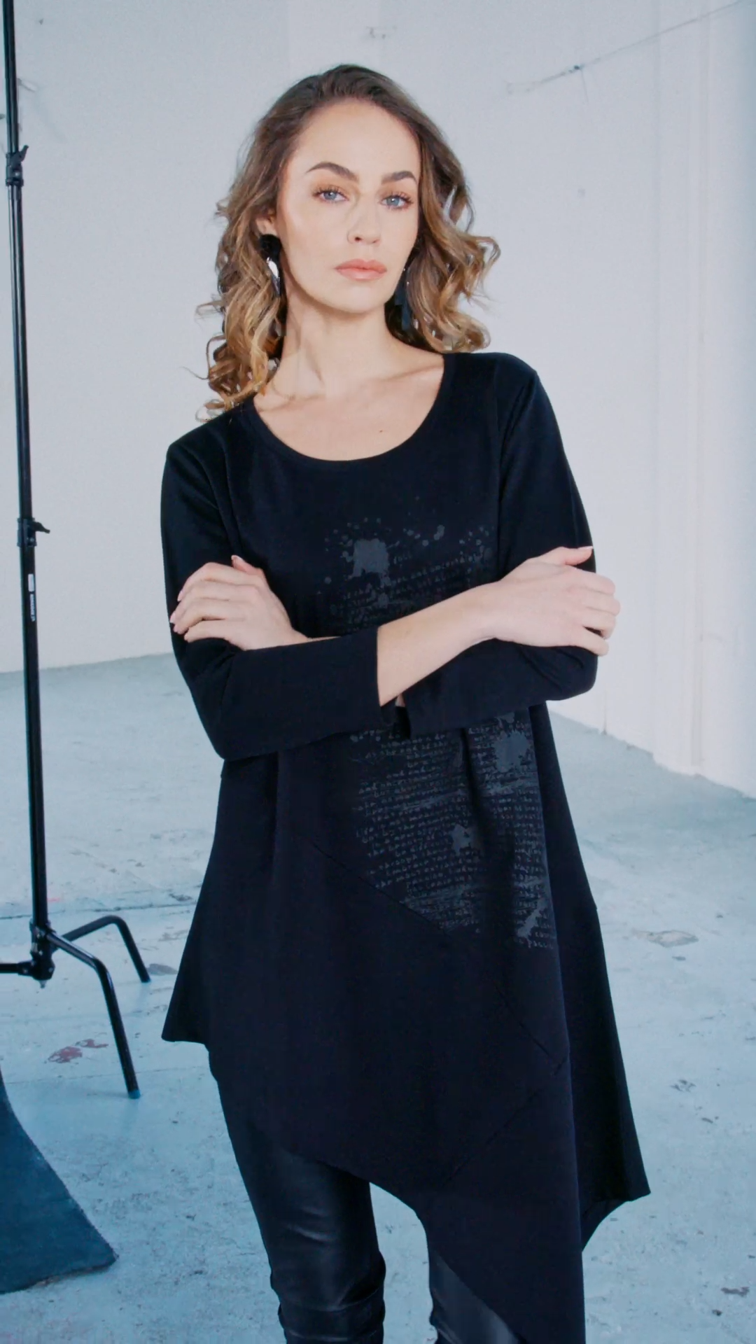 Naya Placement print round neck top with dipped hemline Naw25122